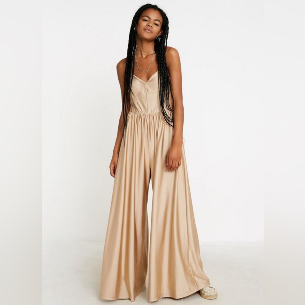 Urban Outfitters Kesang Jumpsuit in Crème champagne color